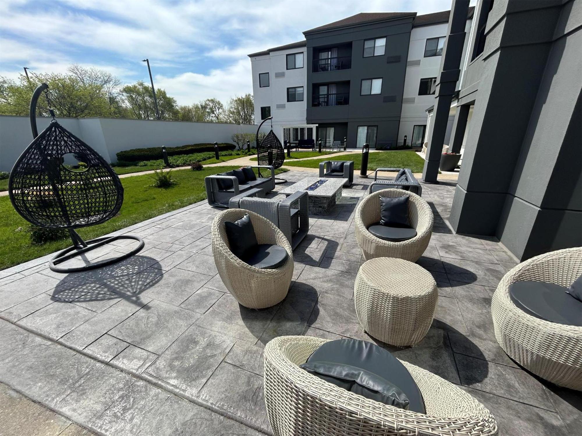 Best Western Plus Elgin - Chicago West Dundee Extérieur photo