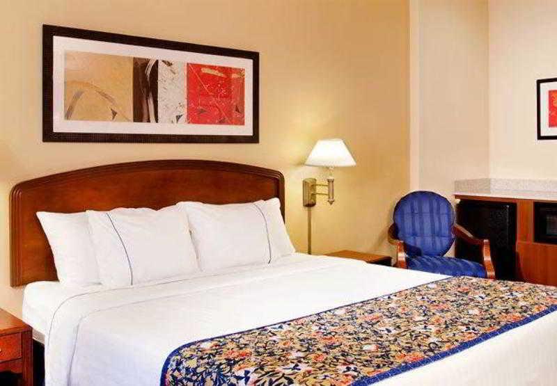 Best Western Plus Elgin - Chicago West Dundee Chambre photo